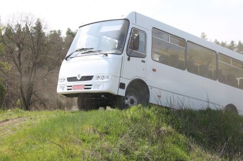 В Україні почали випускати повнопривідний автобус ATAMAN 
