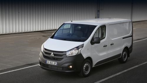 У Mitsubishi з'явився комерційний фургон
