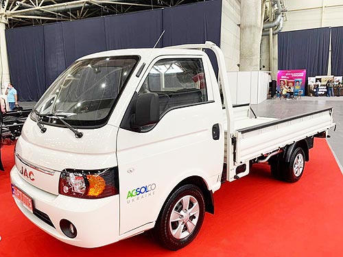 Какие автомобили для бизнеса показали на выставке ComAutoTrans 2020 - бизнес